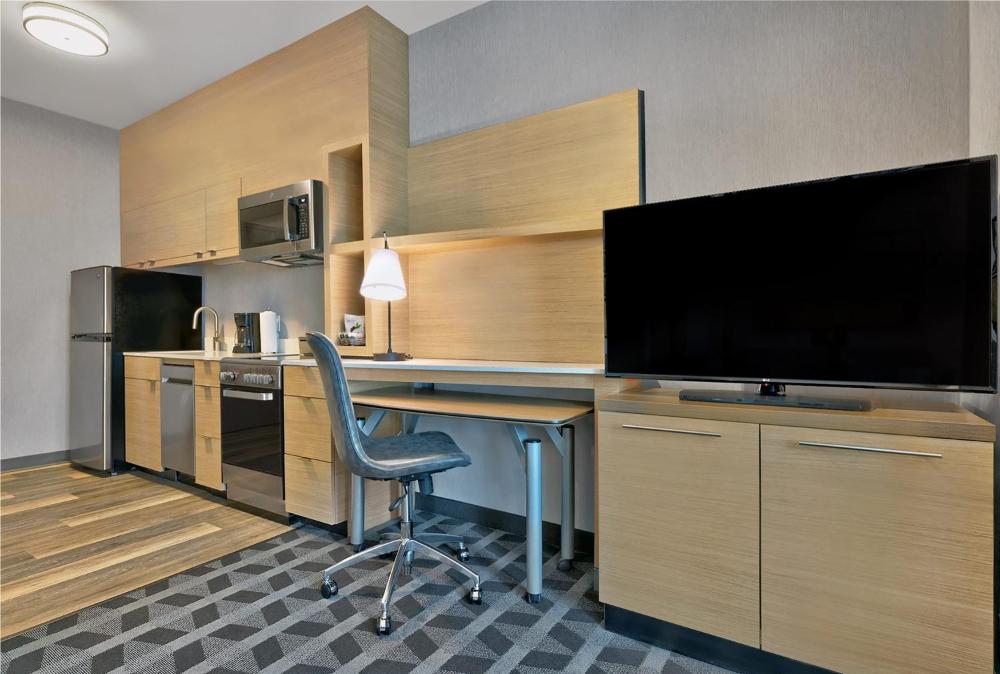 One-Bedroom King Suite with Sofa Bed - Hearing Accessible interior